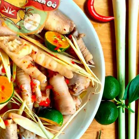 Hình ảnh Chân gà sả tắc M