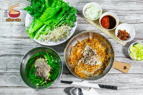 Hình ảnh Mì xương phèo khô