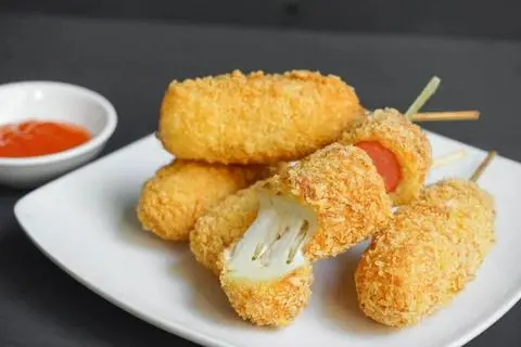 Hình ảnh Hotdog Phô Mai Xúc Xích - 1 Cái