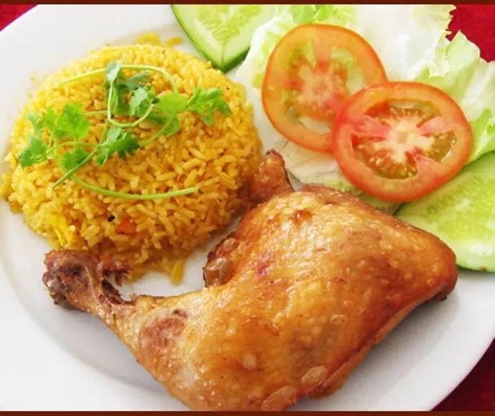 Hình ảnh Cơm Gà Xốt Chua Ngọt