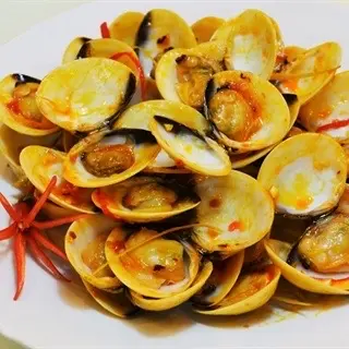 Hình ảnh Nghêu xào bơ cay