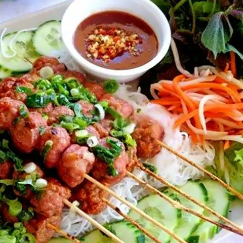 Hình ảnh CƠM NEM NƯỚNG+ ỐP LA