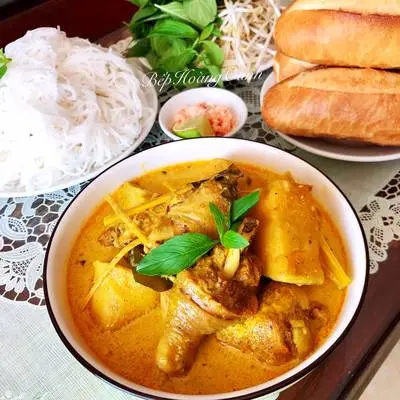 Hình ảnh Cà Ri Gà Bánh Mì ( Đùi  Góc Tư )