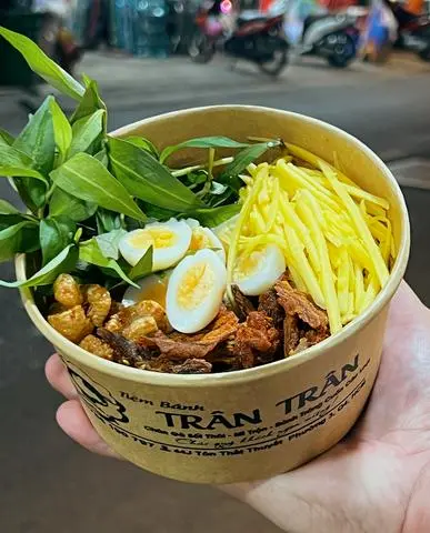 Hình ảnh Bánh Tráng Trộn Khô Bò Giòn Fulltopping