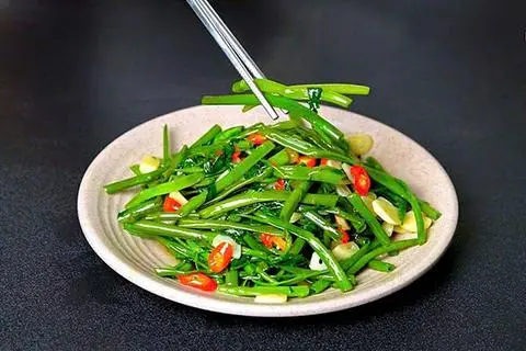 Hình ảnh Nước mắm bơ cay