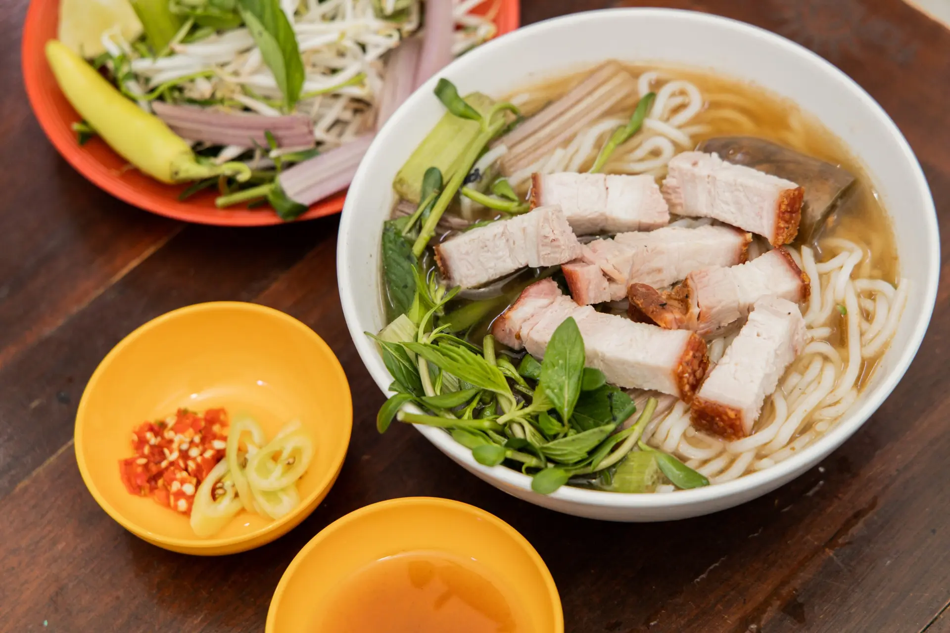 Hình ảnh Bún Mắm Heo Quay