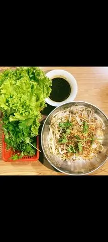 Hình ảnh Phở thêm không ăn với sốt tương đen 