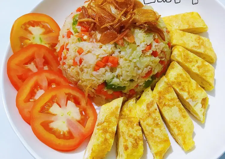 Hình ảnh cơm trứng cuộn hành 