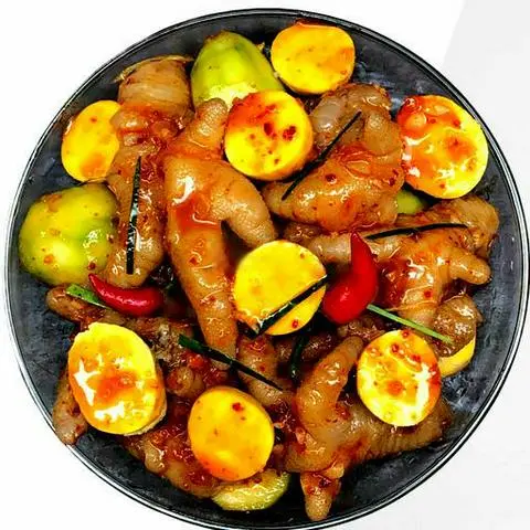 Hình ảnh  Rút xương mix trứng non sốt thái 