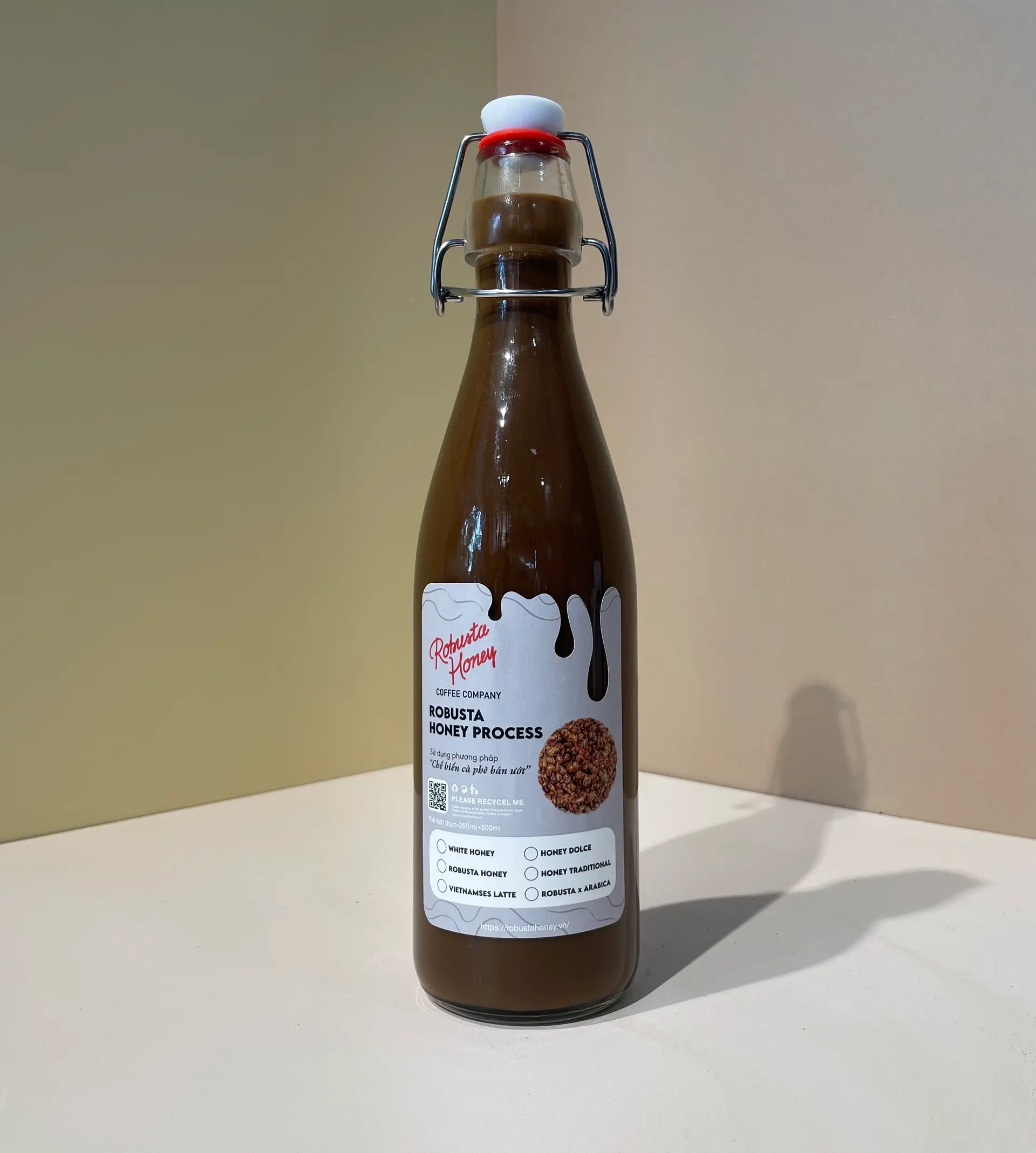 Hình ảnh Ro Plus Bottle Coffee - Cà Phê Sữa Đóng Chai 500mL