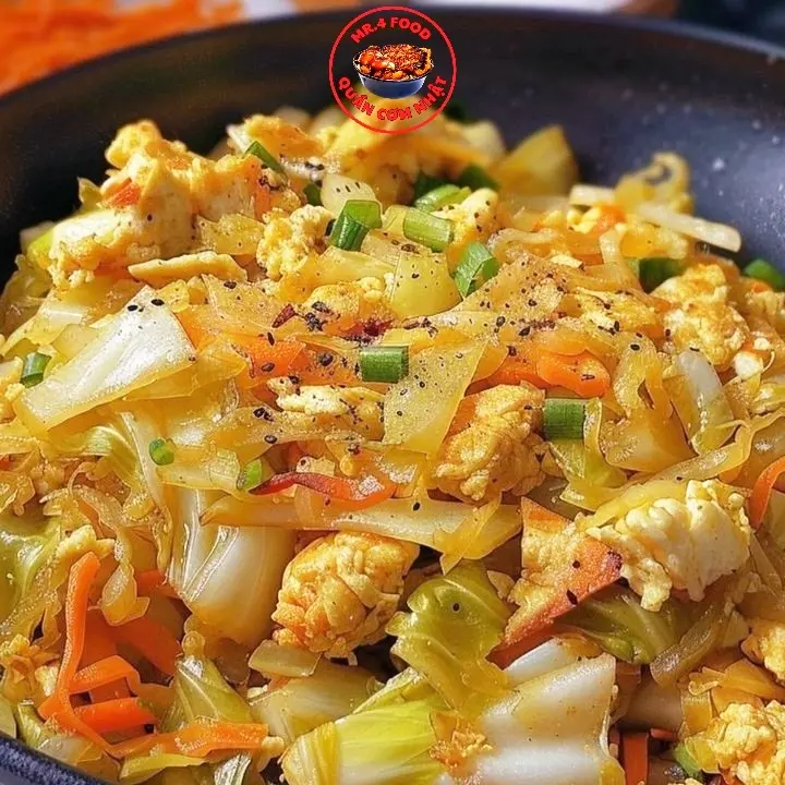 Hình ảnh CƠM BẮP CẢI XÀO TRỨNG