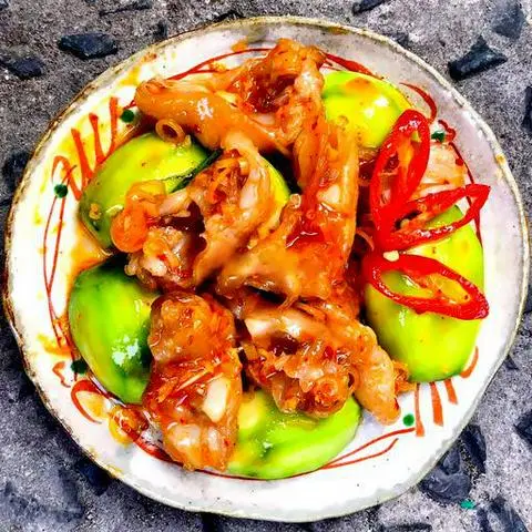 Hình ảnh Sụn Gà Sốt Thái