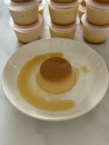 Hình ảnh Bánh Flan Sữa Tươi Caramel