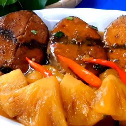 Hình ảnh Cơm cá ngừ kho thơm