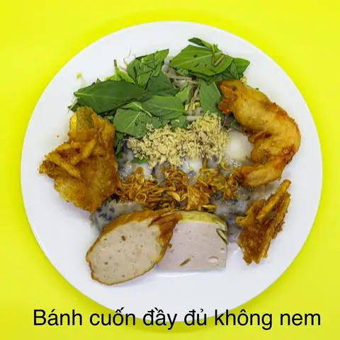 Hình ảnh Bánh cuốn đầy đủ không nem