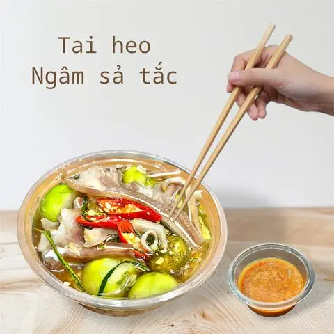 Hình ảnh Tai Heo Ngâm Sả Tắc