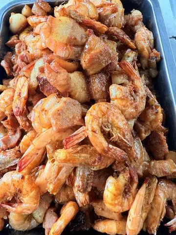 Hình ảnh Cơm tôm kho thịt