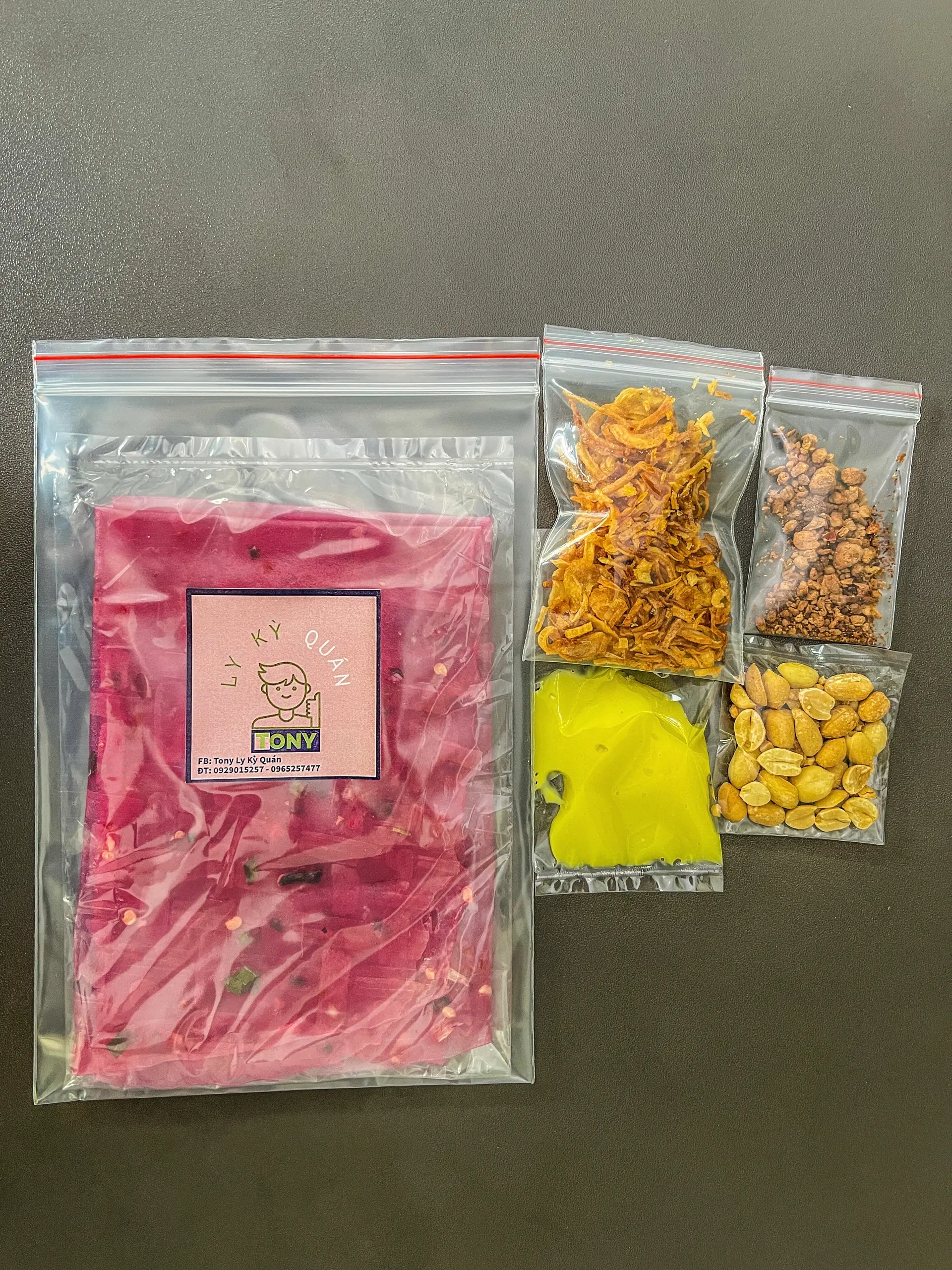 Hình ảnh Bánh Dẻo Thanh Long Bơ Hành Phi