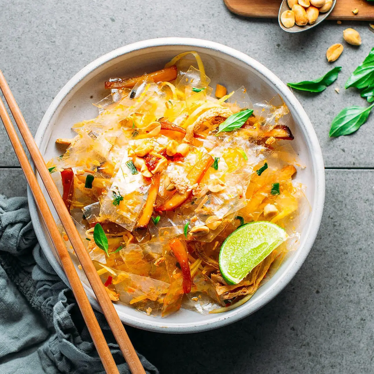 Hình ảnh Bánh tráng trộn phơi sương (chay)