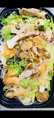 Hình ảnh bún gạo xào thập cẩm