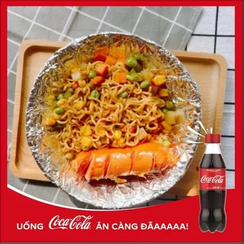 Hình ảnh Mì trộn xúc xích Big + Coca