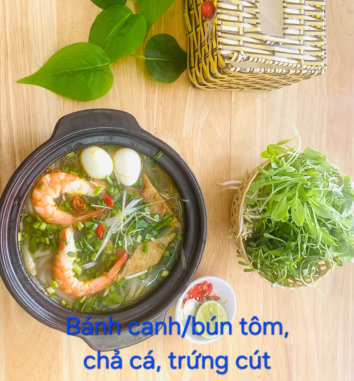 Hình ảnh Bún tôm, chả cá, cút