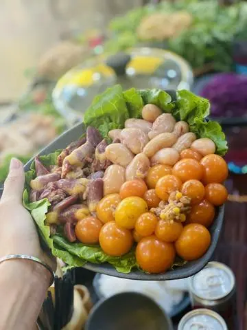 Hình ảnh trứng non nhúng lẩu thêm