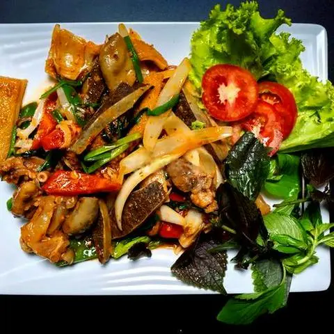Hình ảnh Lòng bò xào sa tế