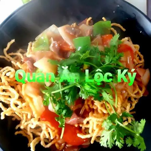 Hình ảnh Mì xào giòn bò lúc lắc