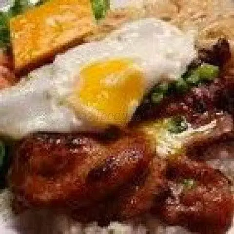 Hình ảnh Cơm Sườn Chả Trứng 