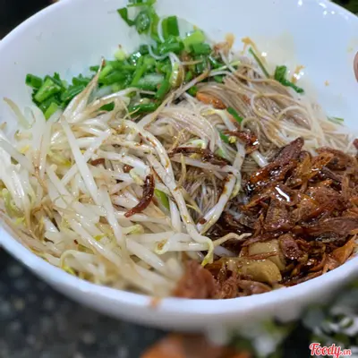 Hình ảnh Bún gạo khô đầy đủ có Tôm