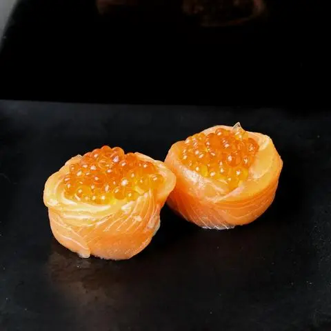 Hình ảnh GUNKAN CÁ HỒI IKURA