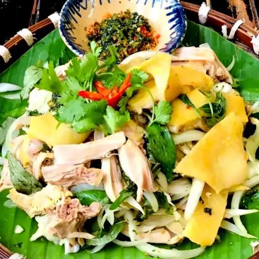 Hình ảnh Combo Nửa Con Gà trộn gỏi