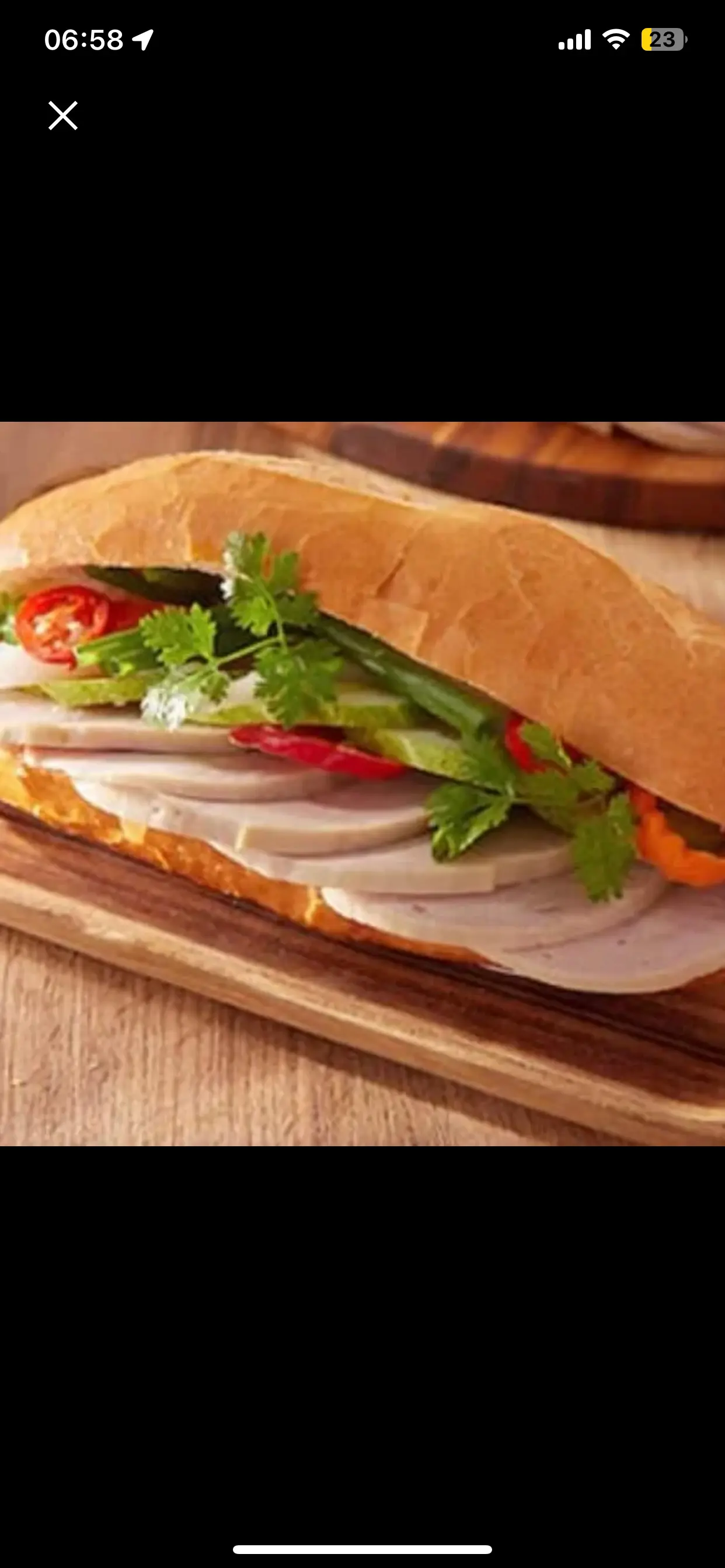 Hình ảnh Bánh mì chả lụa muối tiêu 