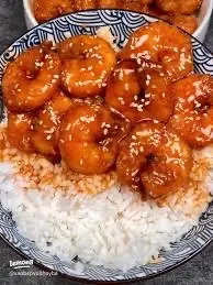 Hình ảnh Cơm trắng tôm sốt chua ngọt