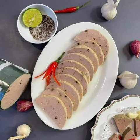 Hình ảnh Chả lụa heo Quảng Ngãi 500gam