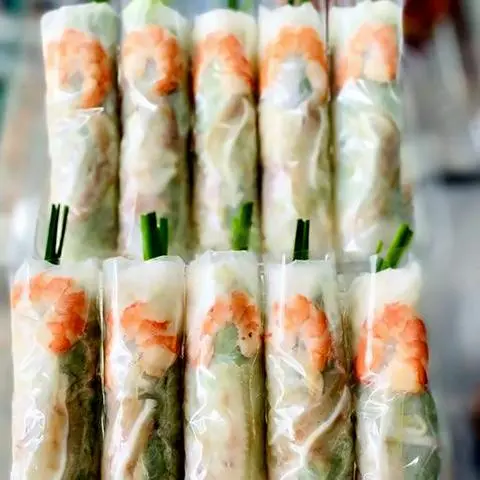 Hình ảnh Gỏi cuốn tôm - tai heo