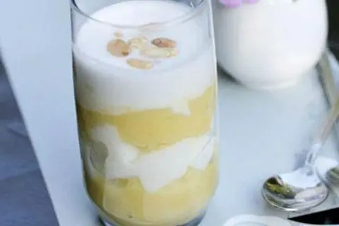 Hình ảnh chè đậu xanh đậu đỏ nước cốt dừa 