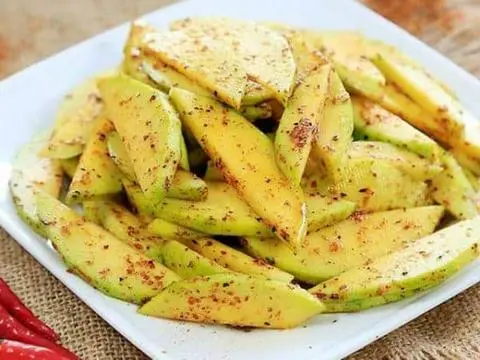 Hình ảnh Xoài lắc muối ớt