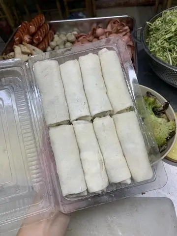 Hình ảnh chả giò nấm 1 hộp ( 30 cuốn ) 
