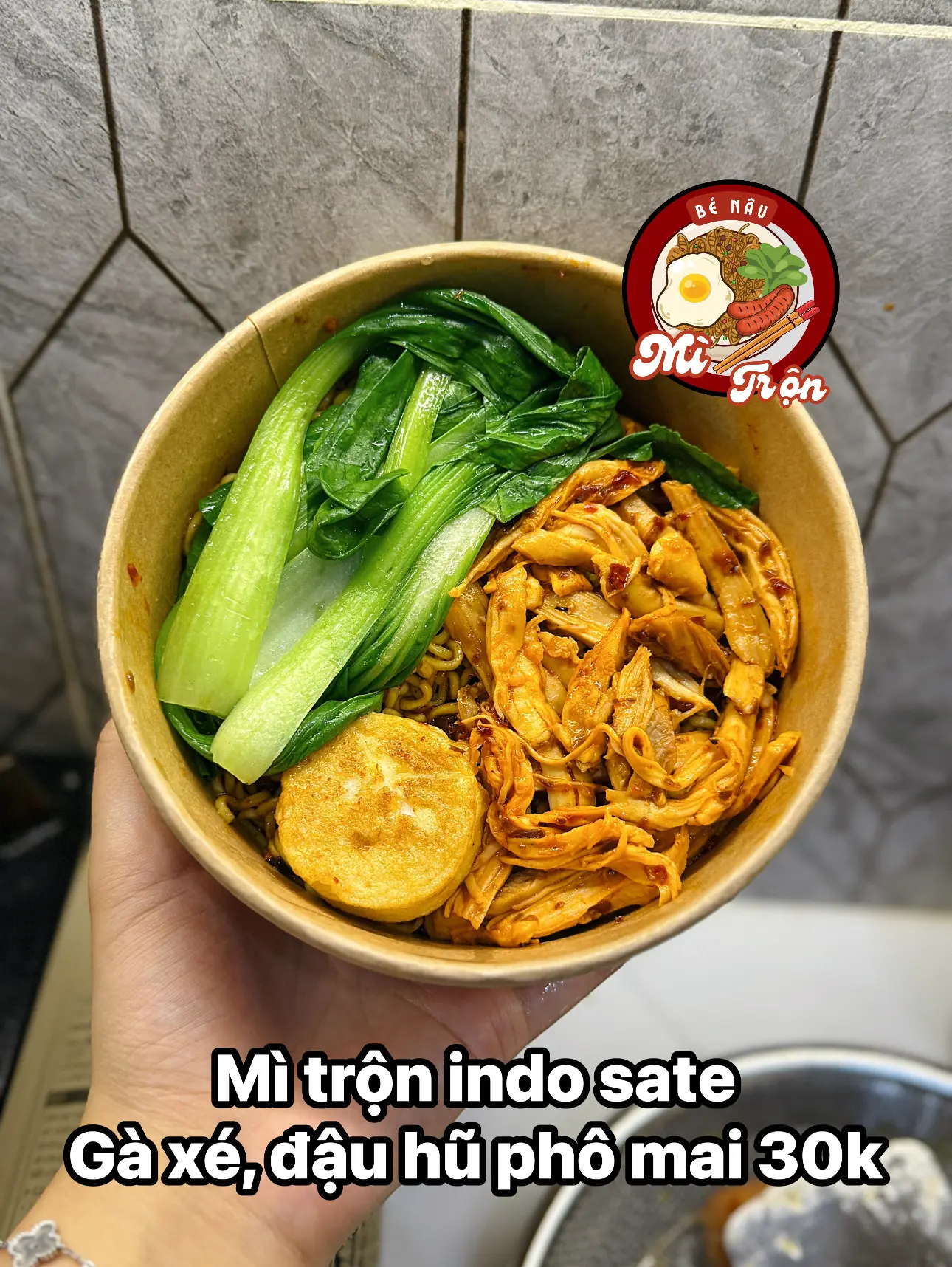 Hình ảnh Mì trộn gà xé - đậu hũ phô mai