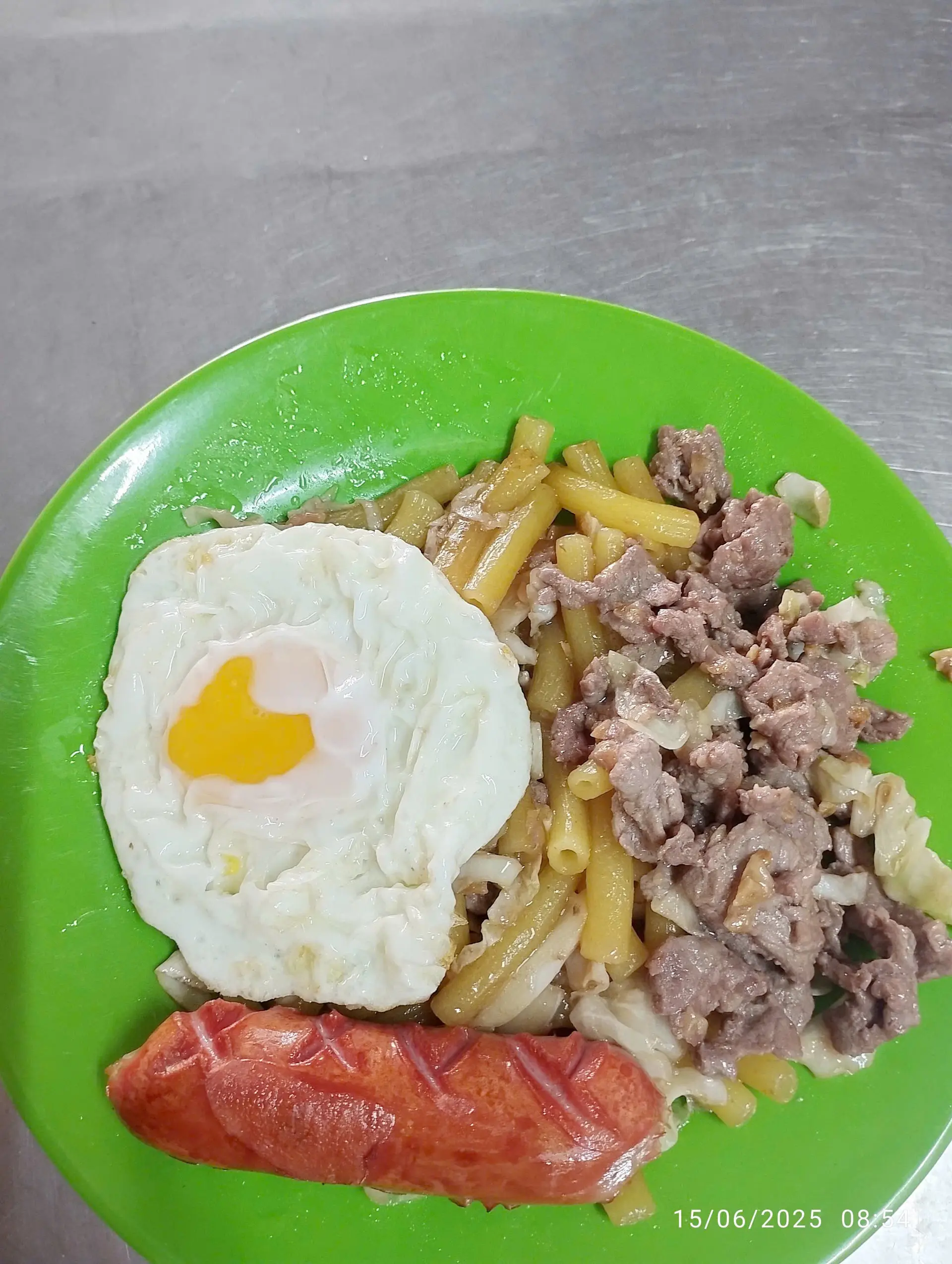 Hình ảnh Nui xào xúc xích