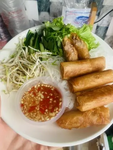 Hình ảnh bún chả giò 
