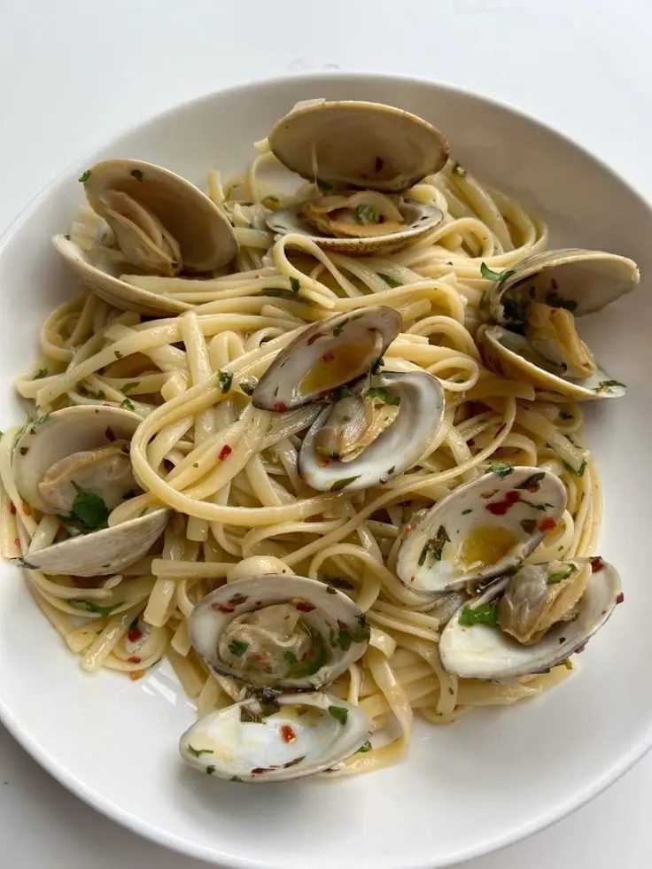 Hình ảnh Spicy clams pasta- Mì Ý nghêu cay