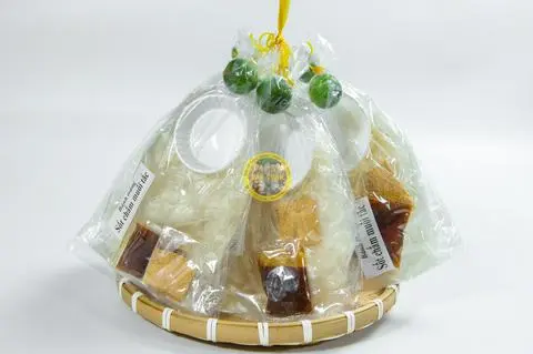 Hình ảnh Bánh Tráng Chấm Muối Tắc