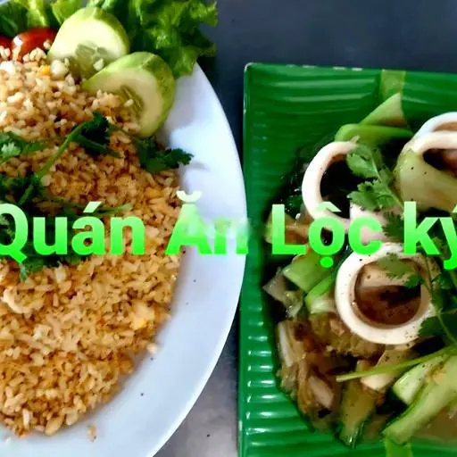 Hình ảnh Cơm chiên mực xào rau