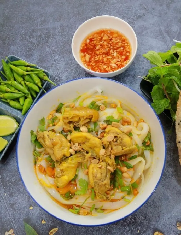 Hình ảnh Mì Quảng gà ta