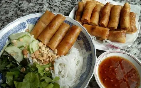 Hình ảnh Bún Chả  Giò