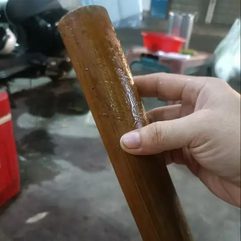 Hình ảnh cơm lam nướng trong ống tre 
