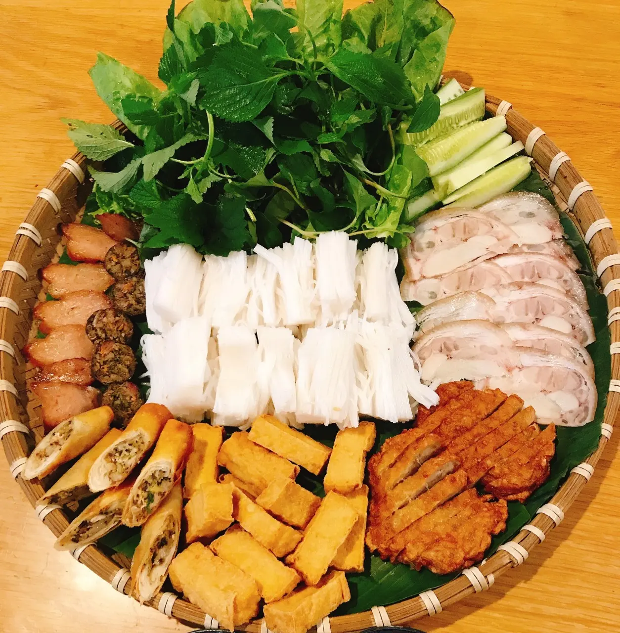 Hình ảnh Bún đậu 2 người + 1ly nước mơ